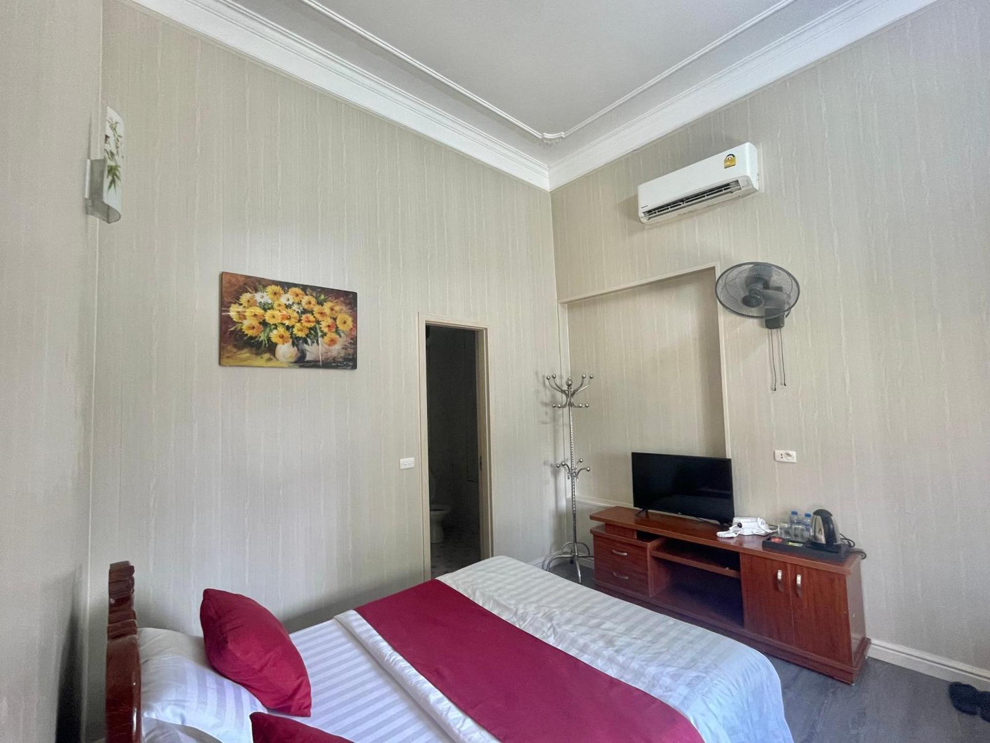 הא טין Bach Dai Dung Hotel מראה חיצוני תמונה